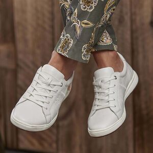 ECCO Womens White Leather Golf shoes Size 9.‎  B72